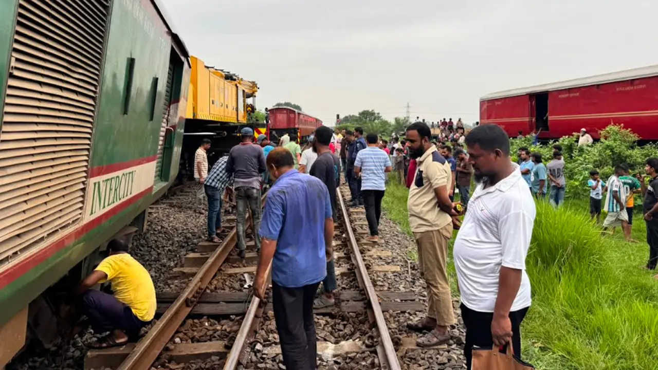 পাবনায় ২৪ ঘণ্টার ব্যবধানে ট্রেনে কাটা পড়ে নিহত ২