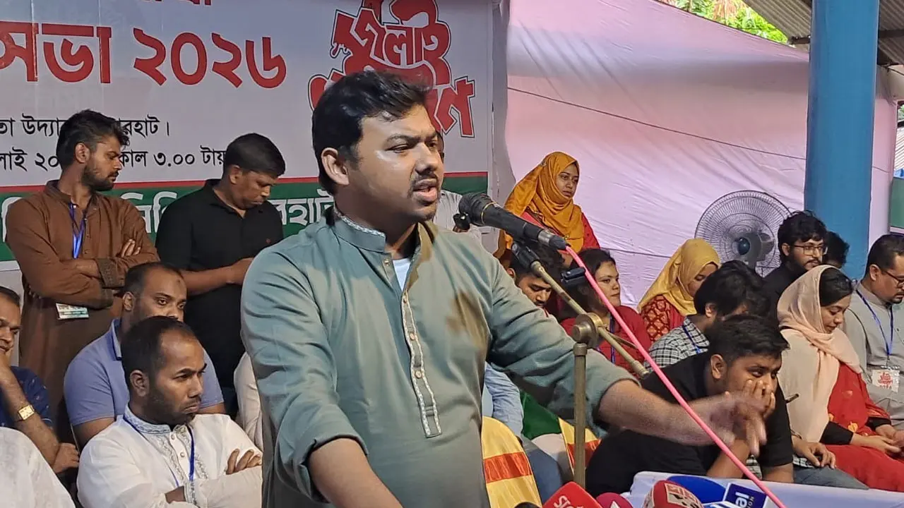 বাংলাদেশের মাটিতে শেখ হাসিনার জানাজা হবে না : সারোয়ার তুষার