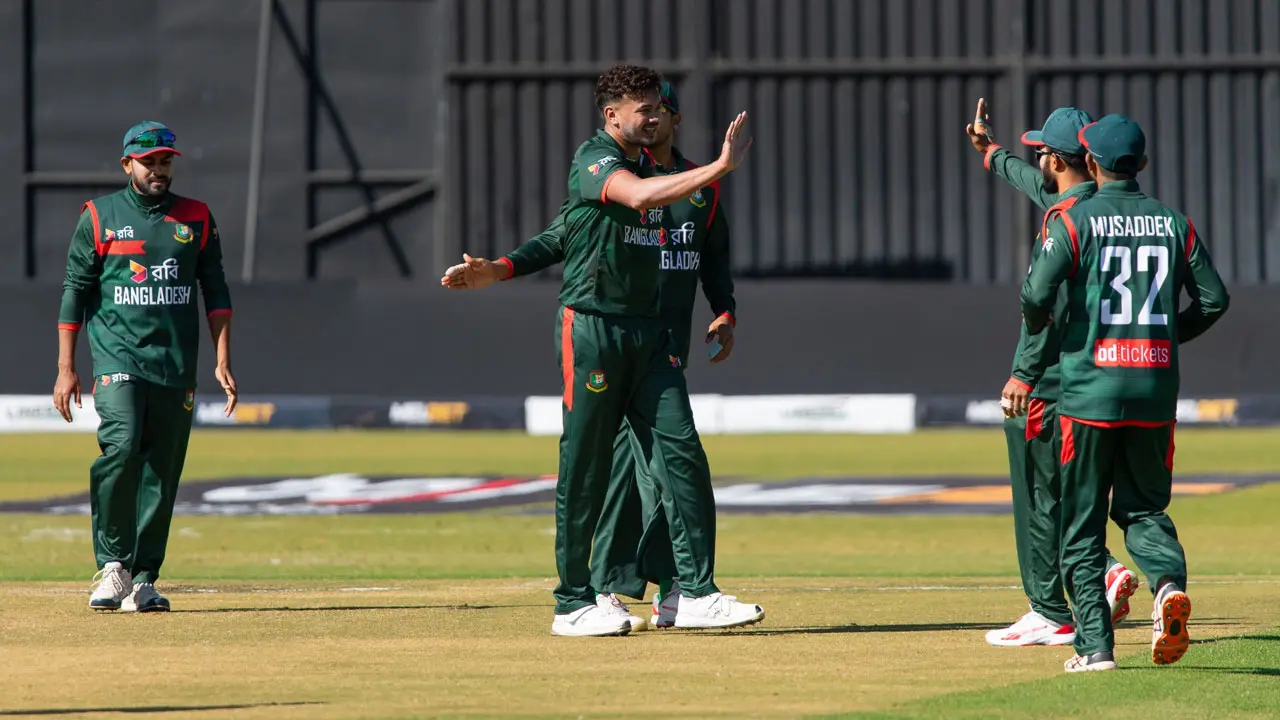 কারানের সেঞ্চুরিতে বাংলাদেশকে চ্যালেঞ্জিং লক্ষ্য দিলো জিম্বাবুয়ে