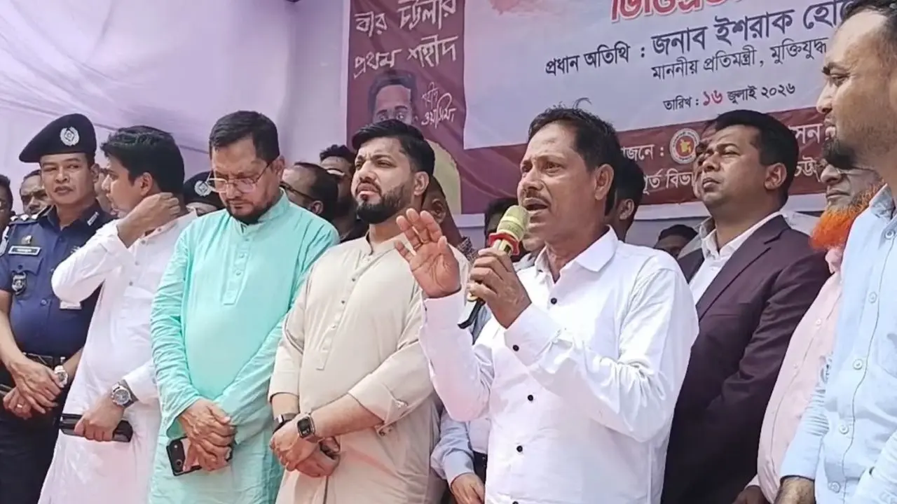 ‘ছেলে বৈষম্যের বিরুদ্ধে লড়ে শহীদ হলো, অথচ দেশে বৈষম্য বাড়ছে’