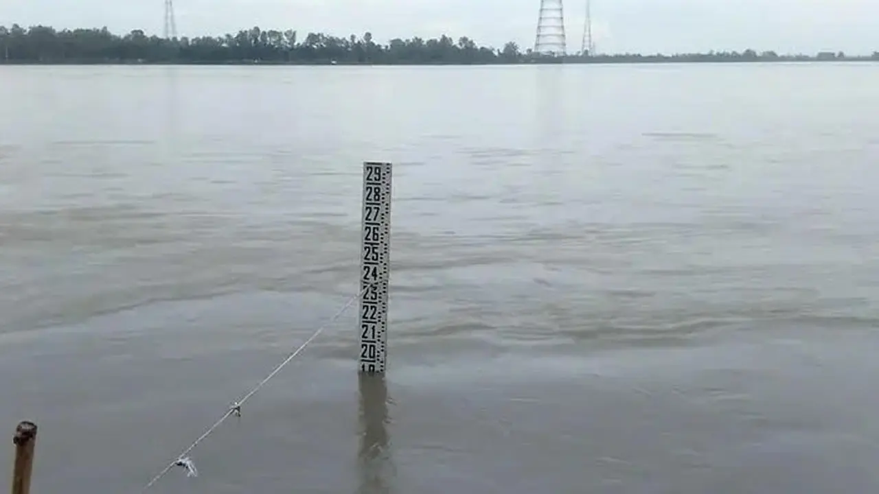 তিস্তার পানি বেড়ে বিপৎসীমার ছুঁই ছুঁই