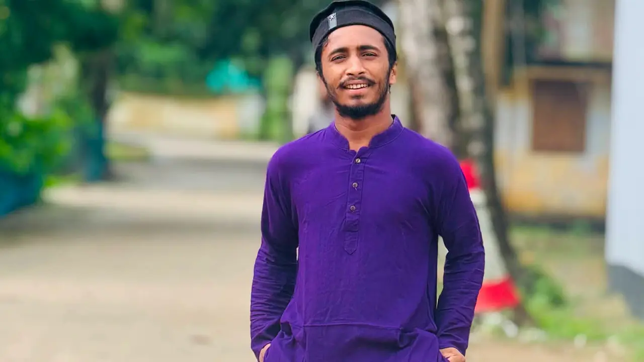 বিদ্যুৎস্পৃষ্টে বাড়িতে গৃহবধূ ও বিয়ের স্টেজে যুবকের মৃত্যু