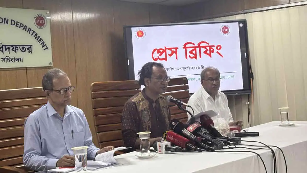 ভারতে বসে উসকানি দেওয়া আ. লীগ নেতাদের বিষয়ে রাষ্ট্রীয়ভাবে কথা বলা হবে
