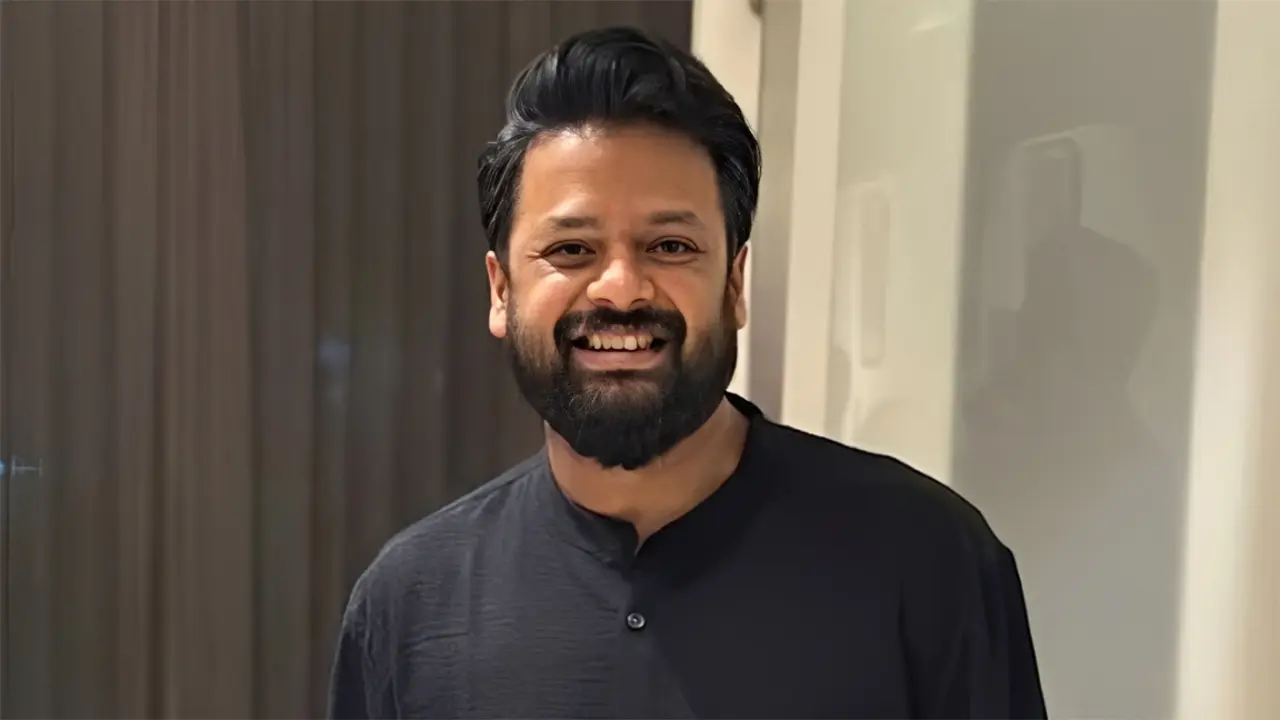 প্রথম সিনেমার ঘোষণা দিলেন আদনান আল রাজীব