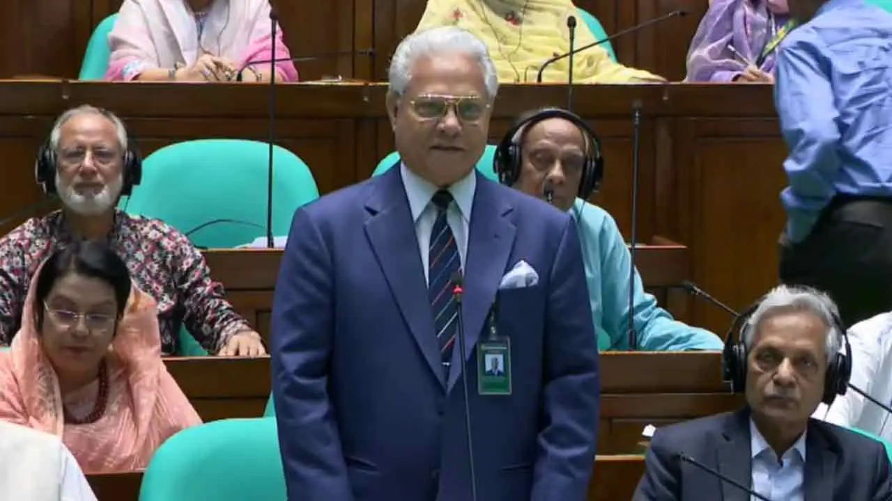 অর্থমন্ত্রী দুঃসাহসী, গগনস্পর্শী বাজেট দাঁড় করিয়েছেন: আলতাফ হোসেন চৌধুরী