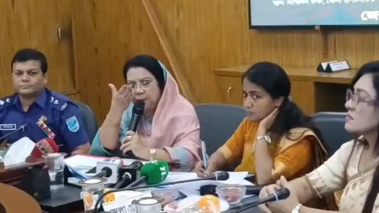 টেন্ডারের কাজ পড়ে থাকায় ক্ষুব্ধ মন্ত্রী, ব্যবস্থা নেওয়ার হুঁশিয়ারি