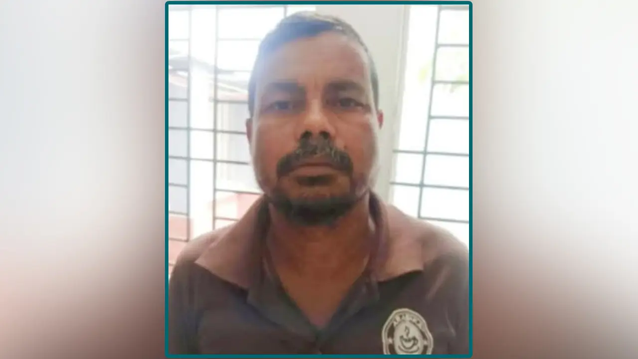 স্কুলছাত্রীকে শ্লীলতাহানির অভিযোগে ভ্যানচালক গ্রেপ্তার