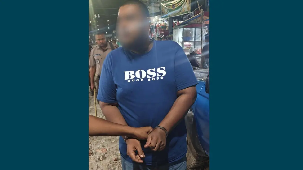 মোহাম্মদপুরে নিষিদ্ধ আ. লীগের নেতা গ্রেপ্তার