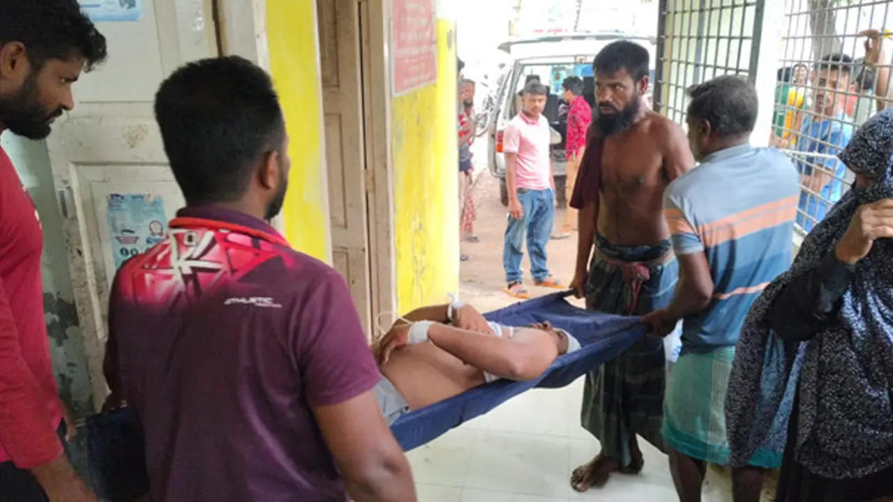 সরকারি খাল দখলকে কেন্দ্র করে আ.লীগ-বিএনপি-জামায়াতের সংঘর্ষ, আহত ৮