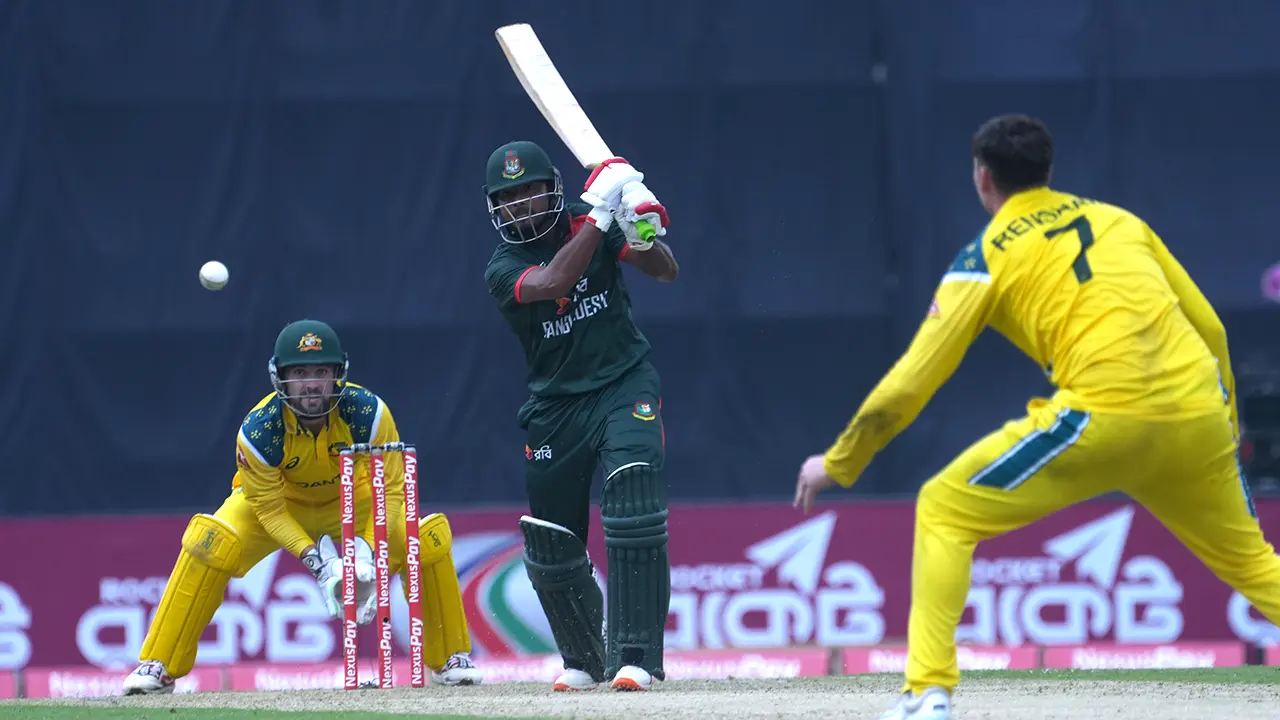 মোসাদ্দেকের ক্যারিয়ারসেরা ইনিংসে বাংলাদেশের লড়াকু সংগ্রহ