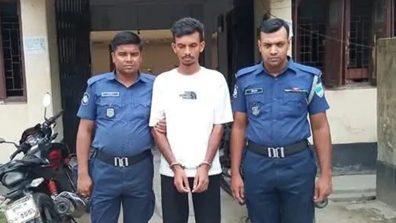 প্রধানমন্ত্রীর মেয়েকে নিয়ে আপত্তিকর পোস্ট, যুবক গ্রেপ্তার