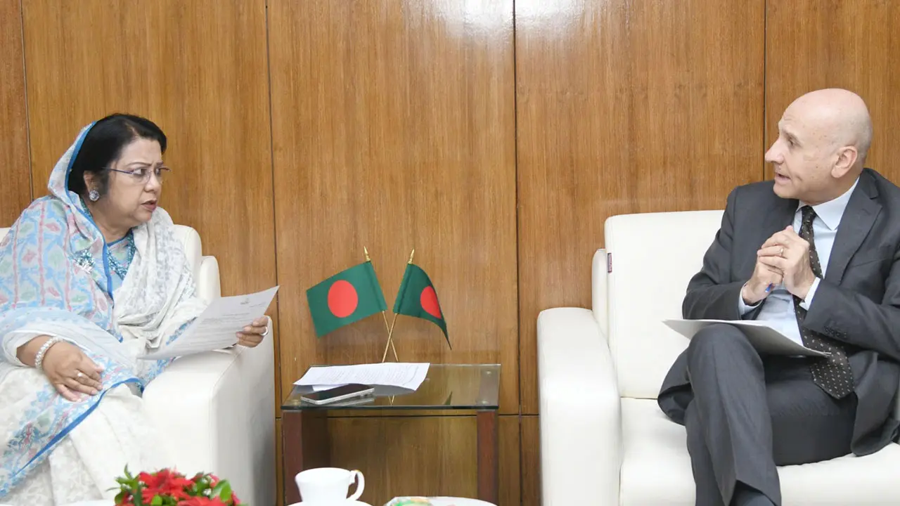 ঢাকা-রোম রুটে বিমানের ফ্লাইট সংখ্যা বাড়ানোর আলোচনা