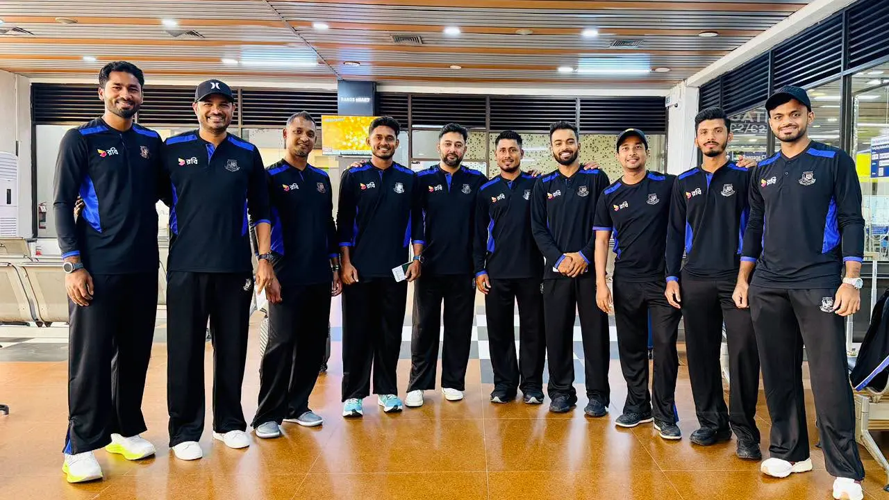 জিম্বাবুয়ের উদ্দেশে শেষ ধাপে দেশ ছাড়লেন অমিত-হৃদয়রা