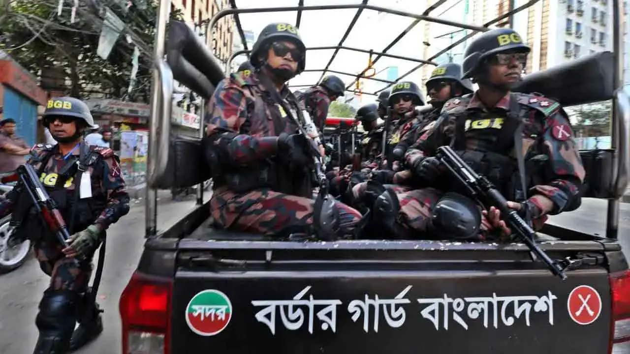 রাজধানীর বিভিন্ন গুরুত্বপূর্ণ পয়েন্টে বিজিবি মোতায়েন