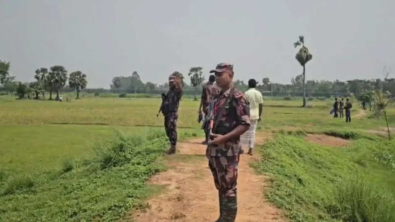 পুশইনে ব্যর্থ হয়ে ২১ ঘণ্টা পর সেই ৯ জনকে ফিরিয়ে নিল বিএসএফ