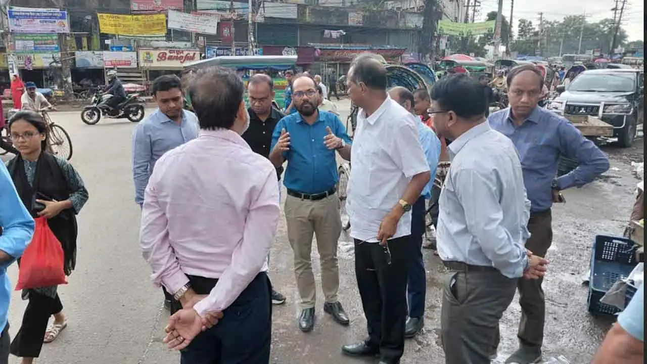 ফুটপাত-ড্রেন দখল করে দোকান করলেই ব্যবস্থা : সিডিএ চেয়ারম্যান