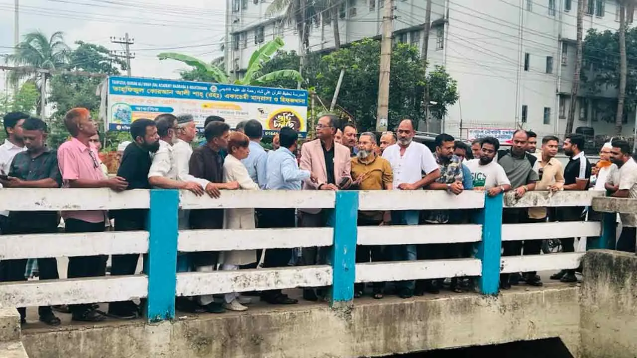 জলাবদ্ধতা নিরসনে স্লুইসগেট নির্মাণের উদ্যোগ : পরিদর্শনে সিডিএ চেয়ারম্যান