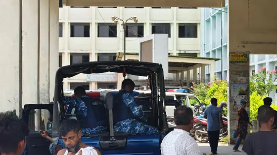 সুন্দরবনে কোস্ট গার্ড ও দুলাভাই বাহিনীর বন্দুকযুদ্ধ, দস্যু প্রধান আটক