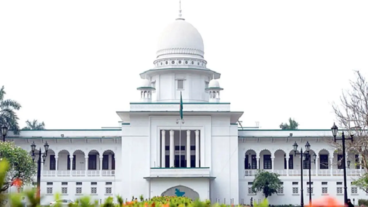 মাতৃত্বকালীন ছুটি সীমিত করার বিধানের বৈধতা নিয়ে হাইকোর্টের রুল