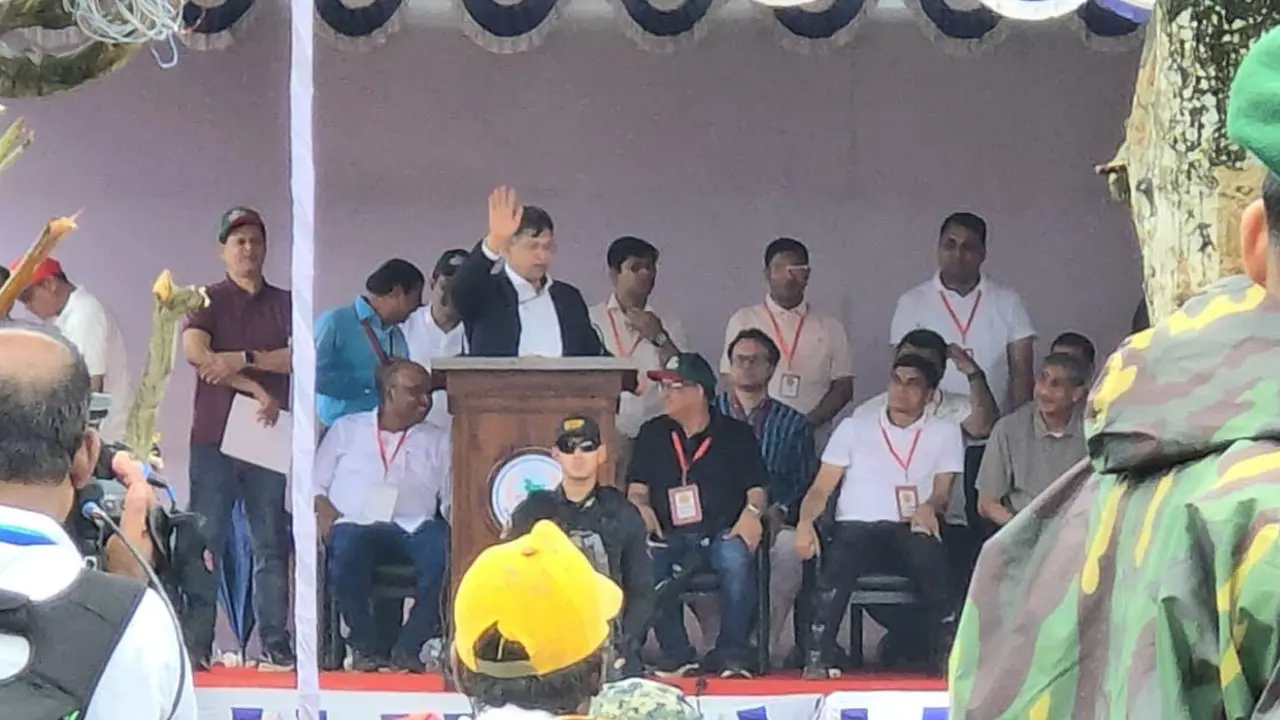 ‘তারেক রহমান অনরার সামনে আইসসে’