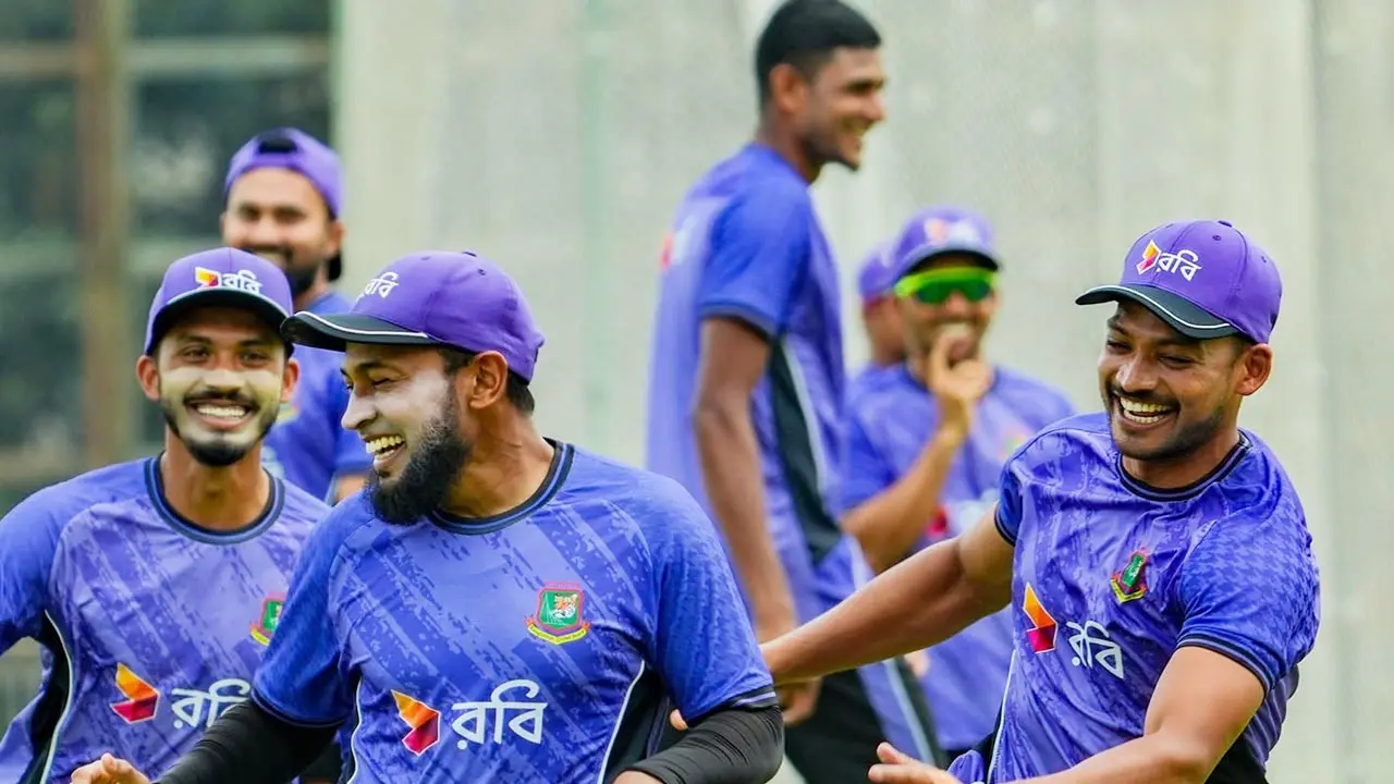 ফুটবল বিশ্বকাপ : ক্রিকেট তারকারা কে কোন দলের সমর্থক