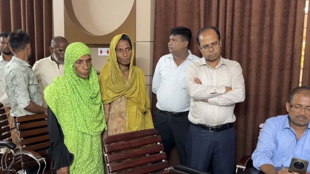 কুমিরের আক্রমণে নিহত সেই শিশুর মা ফিরে পেল পরিবার