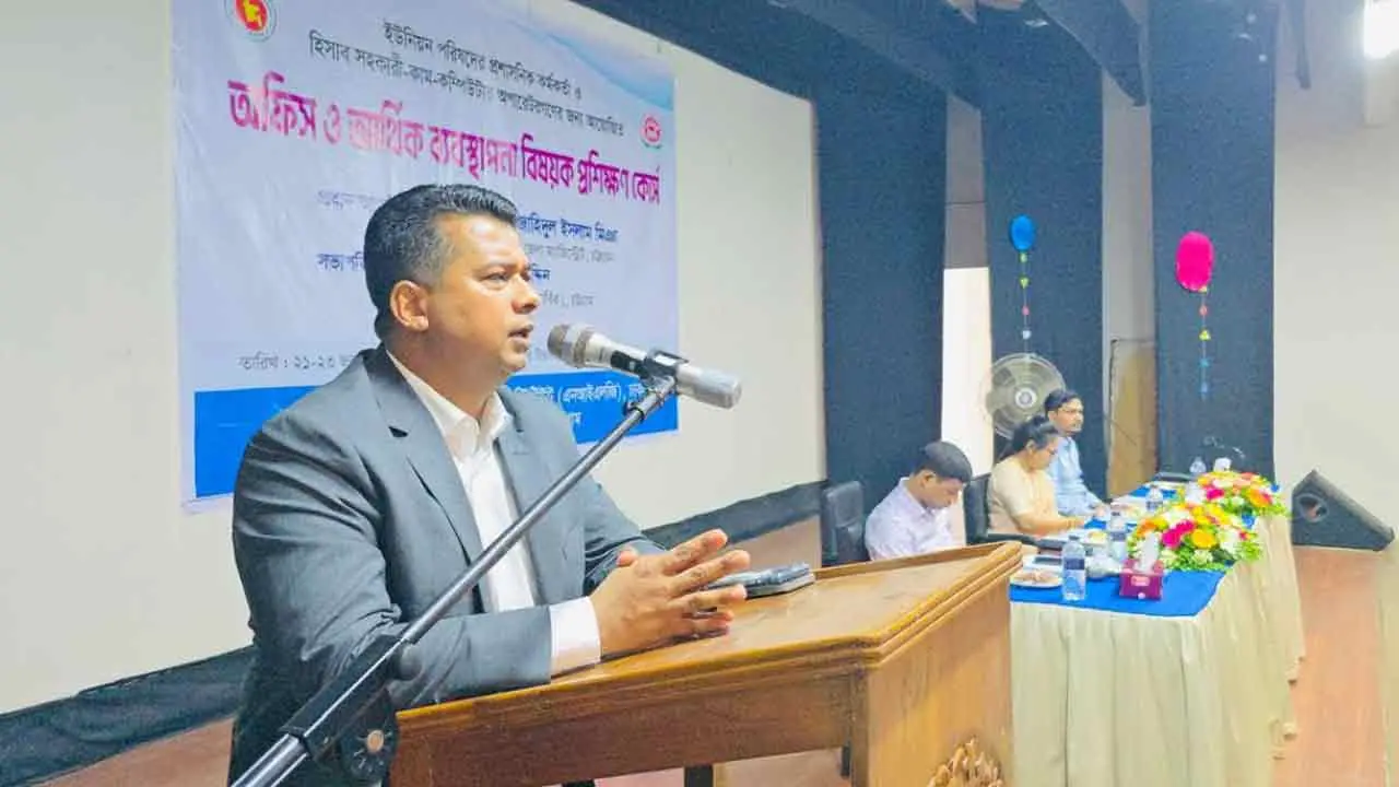 কেবল নিজের পরিবর্তন নয়, সমাজ পরিবর্তনের জন্যও কাজ করুন : ডিসি জাহিদ