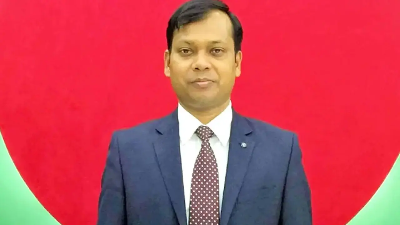 সিলেট থেকে বিদায়বেলায় ডিসি সারওয়ারের আবেগঘন বার্তা