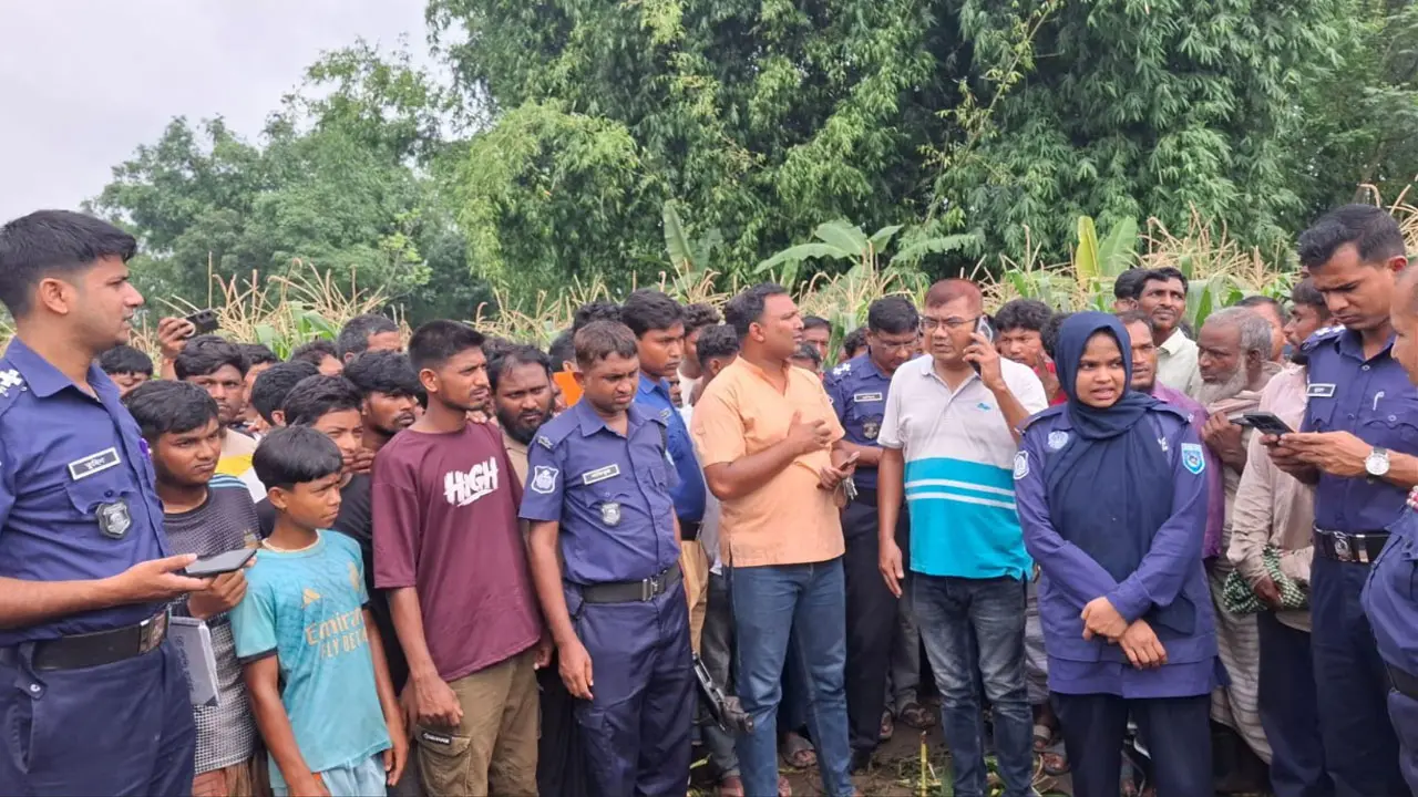 ভুট্টাক্ষেতে মাটি খুঁড়ে মিলল শিশুর বস্তাবন্দি মরদেহ