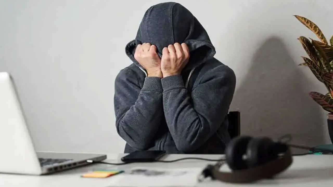 হতাশা ও দুশ্চিন্তা থেকে মুক্তির ইসলামী সমাধান