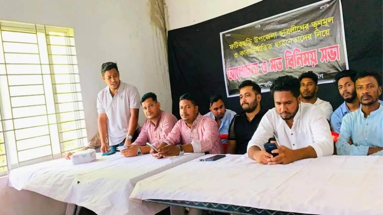 চট্টগ্রামে সাবেক মেয়রের ভবনে ‘গোপন বৈঠক’, আটক ২