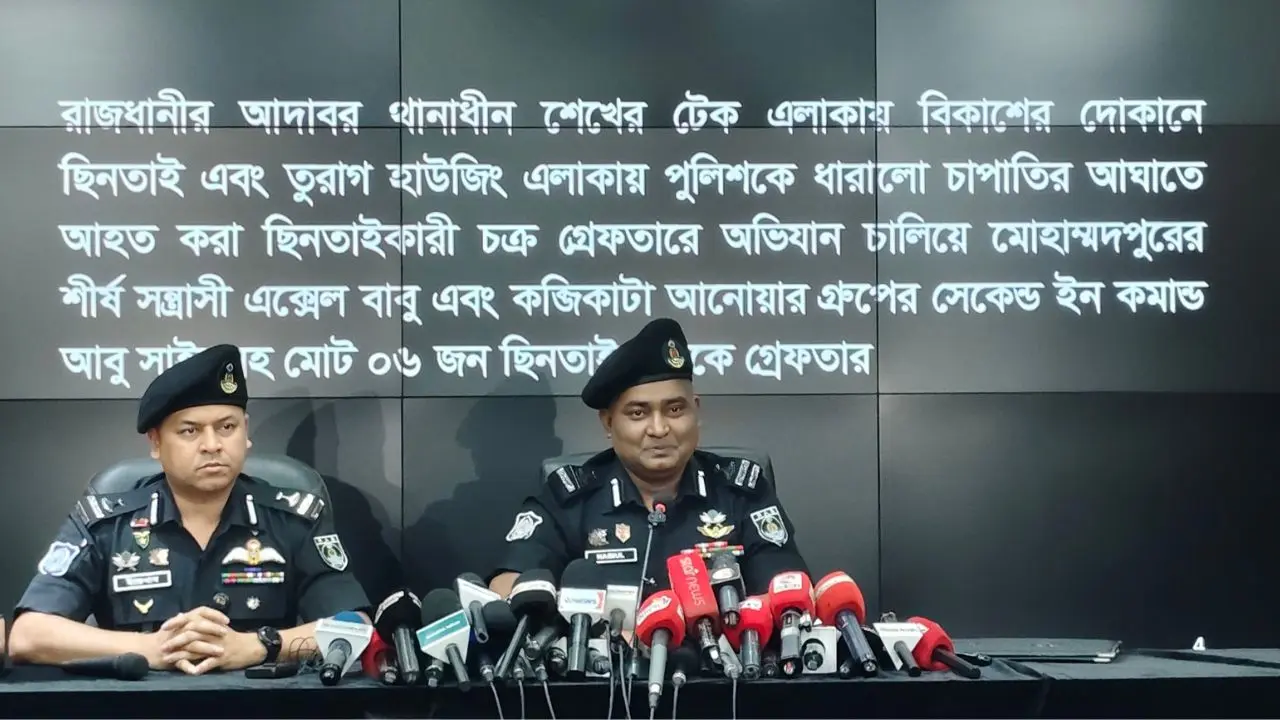 কব্জি কাটা গ্রুপের ‘গুরু’ এক্সেল বাবুসহ ৬ জন গ্রেপ্তার : র্যাব
