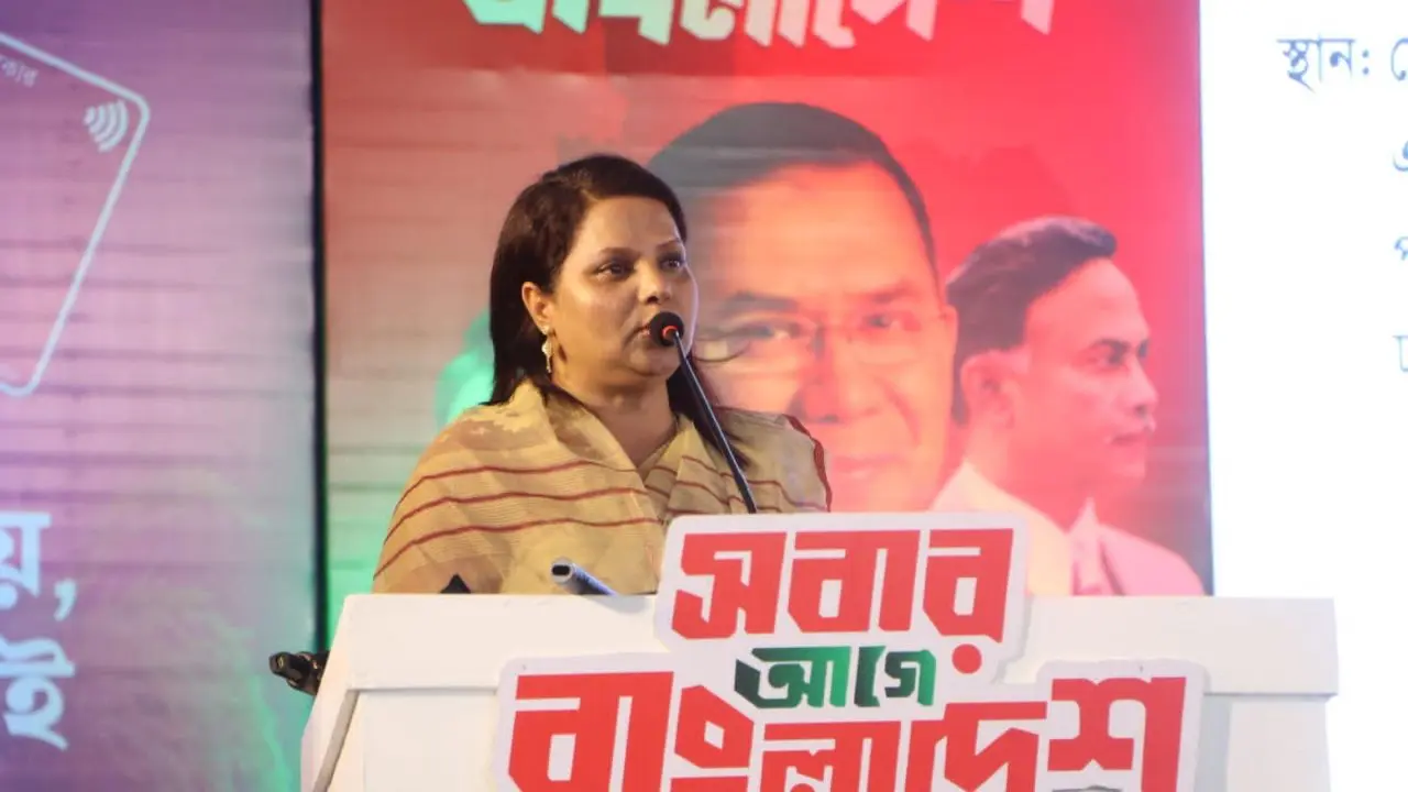 ফ্যামিলি কার্ড অসচ্ছল পরিবারের সক্ষমতার প্রতীক হয়ে উঠবে : ডিসি ফরিদা