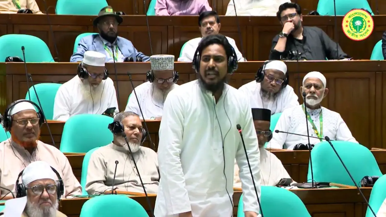 চার মাসের মধ্যে দেশকে আরও ১ লাখ কোটি টাকার ঋণের জালে বেঁধে ফেলেছে