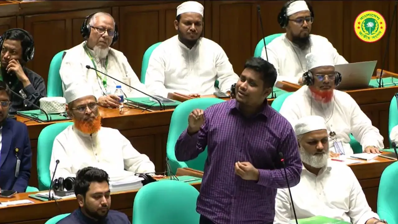বাজেটকে ‘জনগণের নিষ্পেষণের হাতিয়ার’ বলে সংসদে তীব্র সমালোচনা হাসনাতের