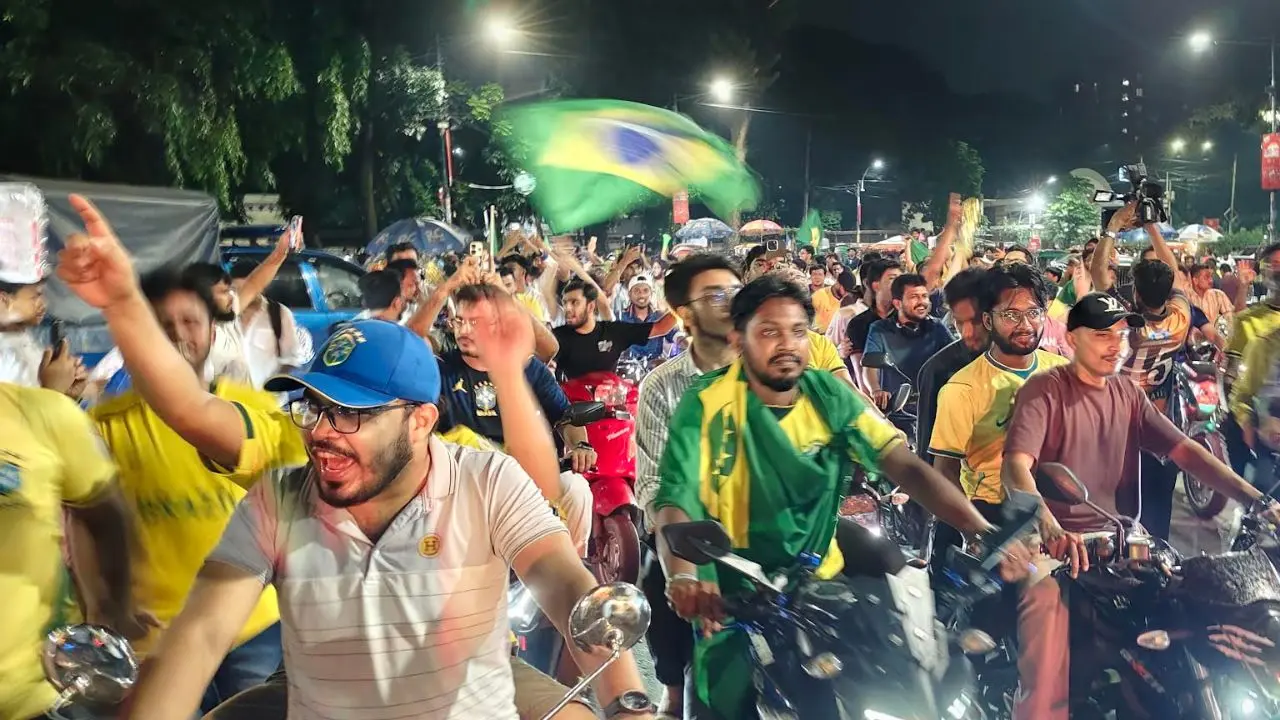 জাপানকে উড়িয়ে রাউন্ড অব ১৬-এ ব্রাজিল, টিএসসিতে সমর্থকদের উল্লাস