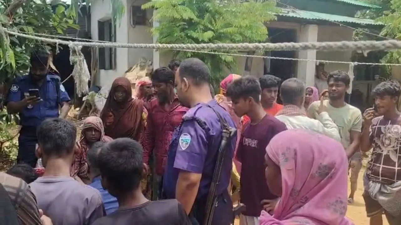 প্রতিবন্ধী ভিক্ষুক বাবার মৃত্যুতে চার অবুঝ কন্যাসন্তান নিয়ে দিশেহারা মা