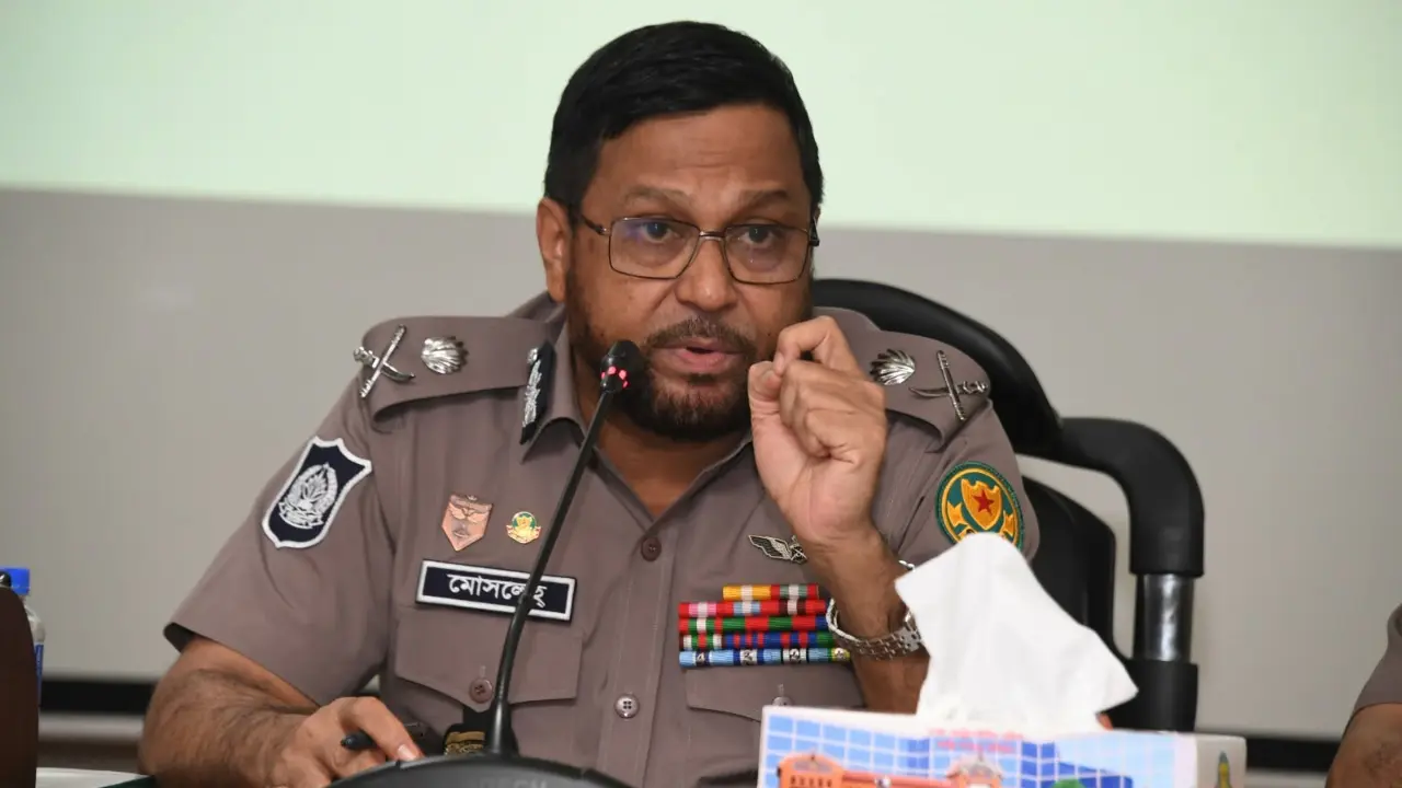 মাদক কারবারি, চাঁদাবাজ-ছিনতাইকারীদের গ্রেপ্তারে কঠোর নির্দেশ