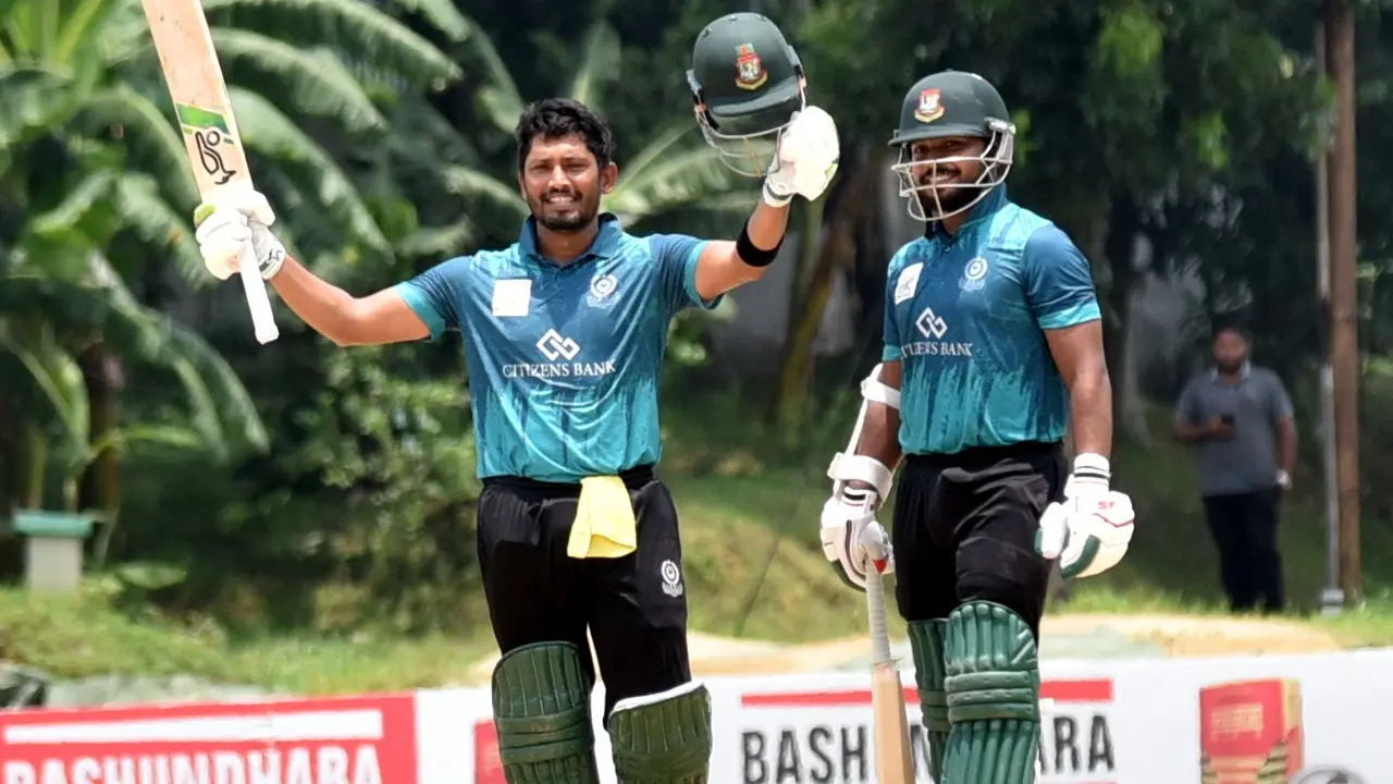 ৪০৪ রান করেও রেকর্ড গড়তে পারলেন না বিজয়-ইমনরা