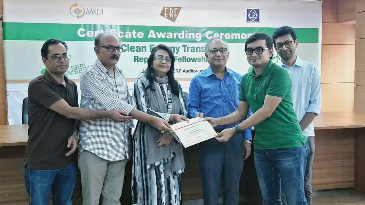 ‘ক্লিন এনার্জি’ বিষয়ক ফেলোশিপ পেলেন ঢাকা পোস্টের আবদুর রহমান মাসুম