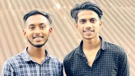 মোটরসাইকেলে ঘুরতে গিয়ে ট্রাকের ধাক্কায় প্রাণ গেল দুই বন্ধুর
