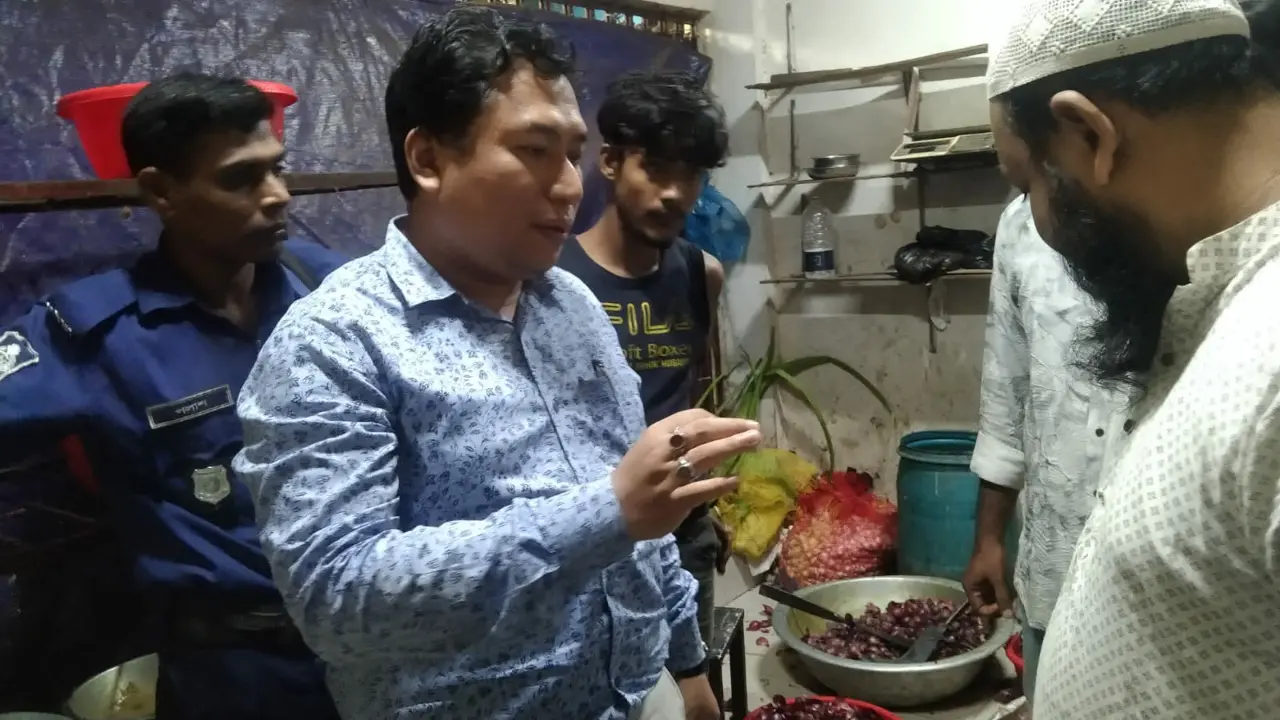 চট্টগ্রামে তিনটি রেস্তোরাঁয় জরিমানা