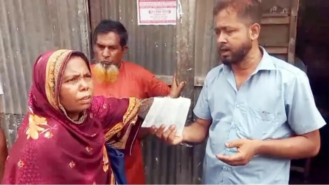 গাইবান্ধায় হাসপাতালের সিরিঞ্জ বাইরে বিক্রির চেষ্টা, নারী আটক
