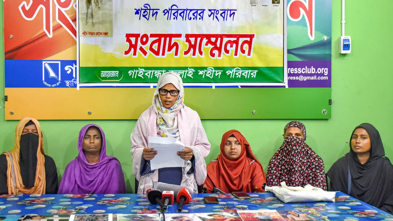 গাইবান্ধায় জুলাই শহীদদের কবর পাকাকরণের অর্থ আত্মসাতের অভিযোগ