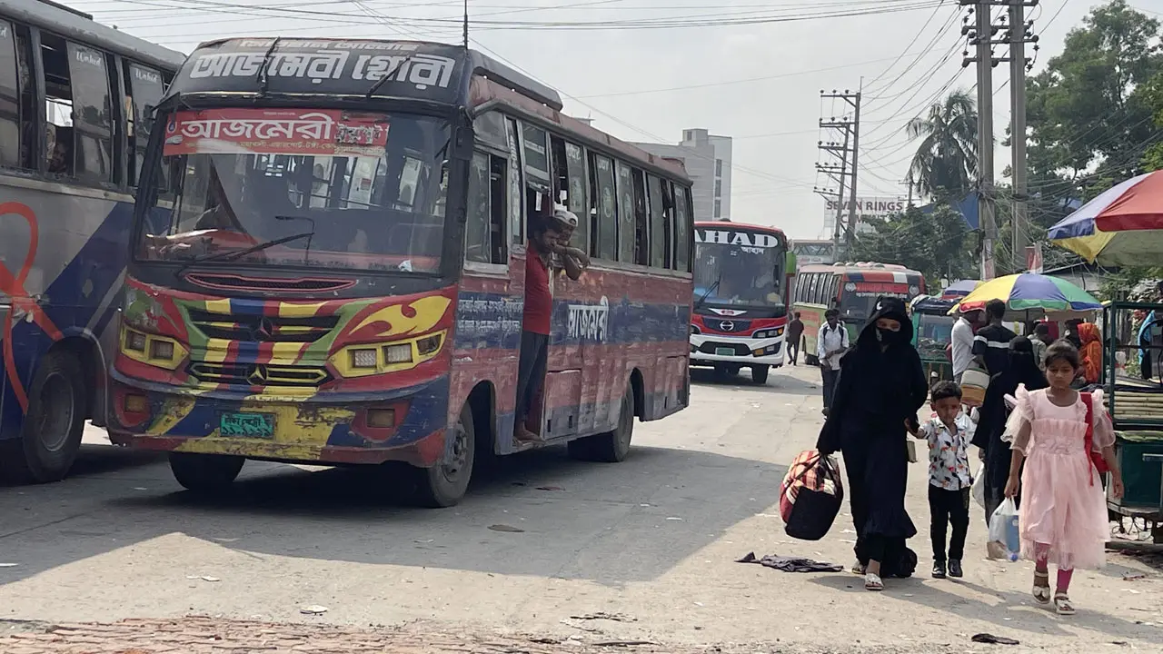 ঈদের ছুটি শেষে গাজীপুরে ফিরছে কর্মজীবীরা, মহাসড়কে যানবাহনের চাপ