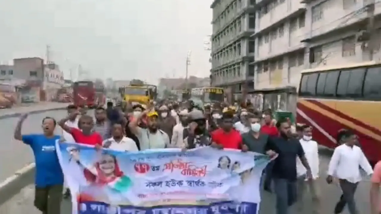 ‘একটাও সামনে আইবি না, একদম মাইরা ফালামু’