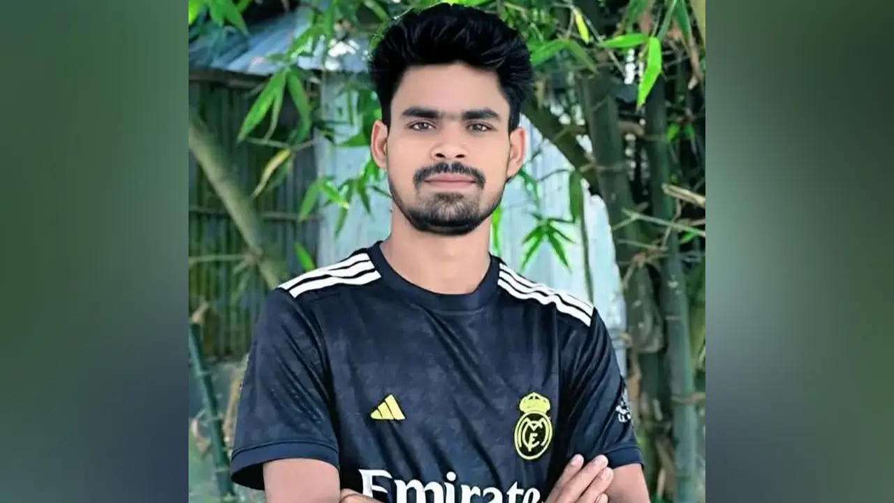 স্বরাষ্ট্রমন্ত্রীর শাড়ি পরা ছবি দিয়ে ফেসবুকে স্ট্যাটাস, যুবক আটক