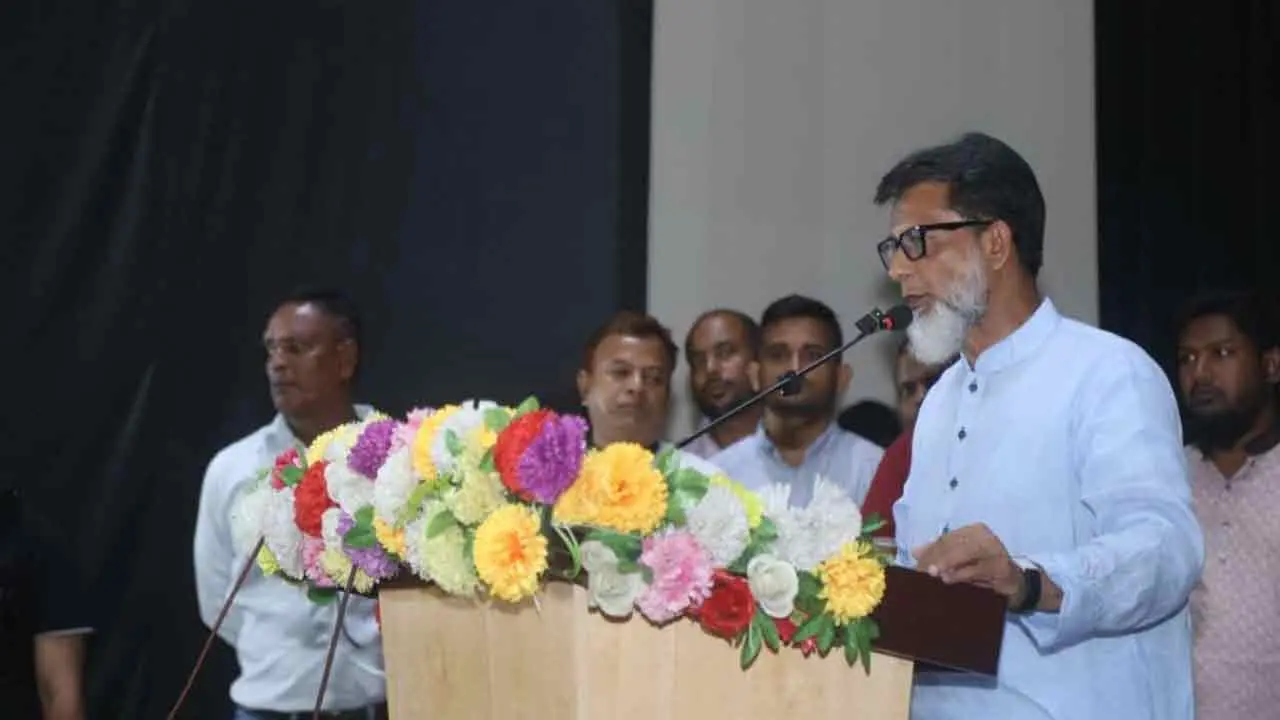 বাসযোগ্য নগর গড়তে সম্মিলিত অংশগ্রহণ অপরিহার্য : প্রতিমন্ত্রী হাবিব