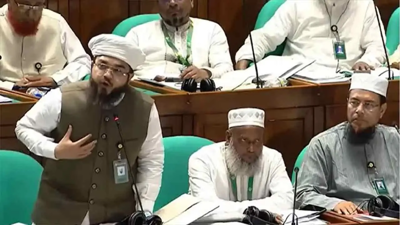 বিদ্যুৎ সংকট দ্রুত সমাধান না করলে এলাকায় মান সম্মান নিয়ে থাকা যাবে না