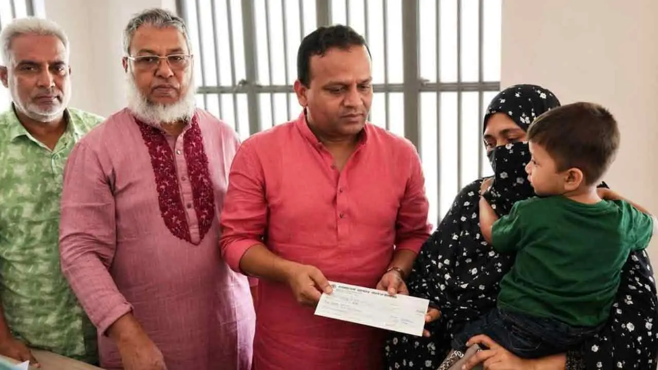 সদরঘাটে লঞ্চ দুর্ঘটনায় নিহতদের পরিবারকে আর্থিক সহায়তা দিলো সরকার
